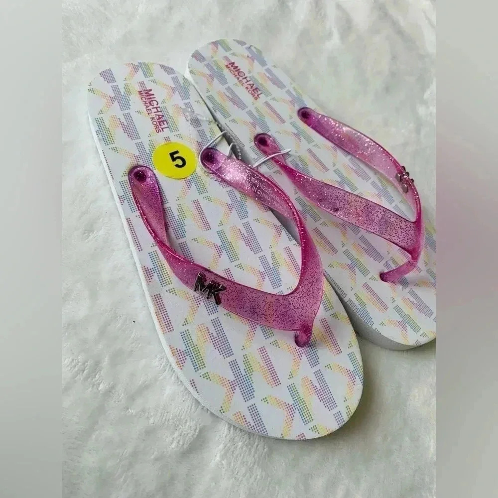 NEW MICHAEL KORS FLIP  FLOP SIZE 5